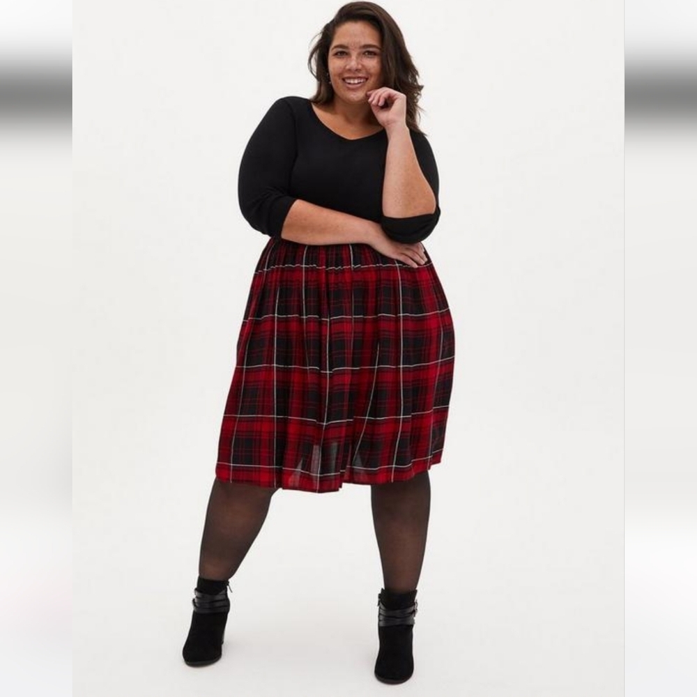 NWT Red Plaid Challis To Knit Dress
